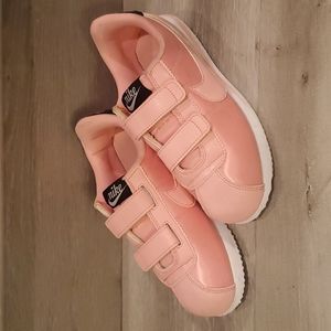 Nike Cortez Basic TXT Pink Size 3Y